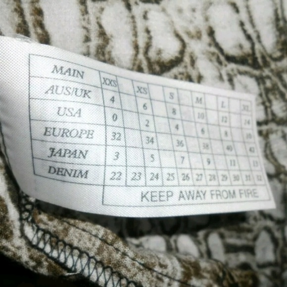 One Teaspoon Jacket Small Crocodile Print Rayon - Picture 7 of 7